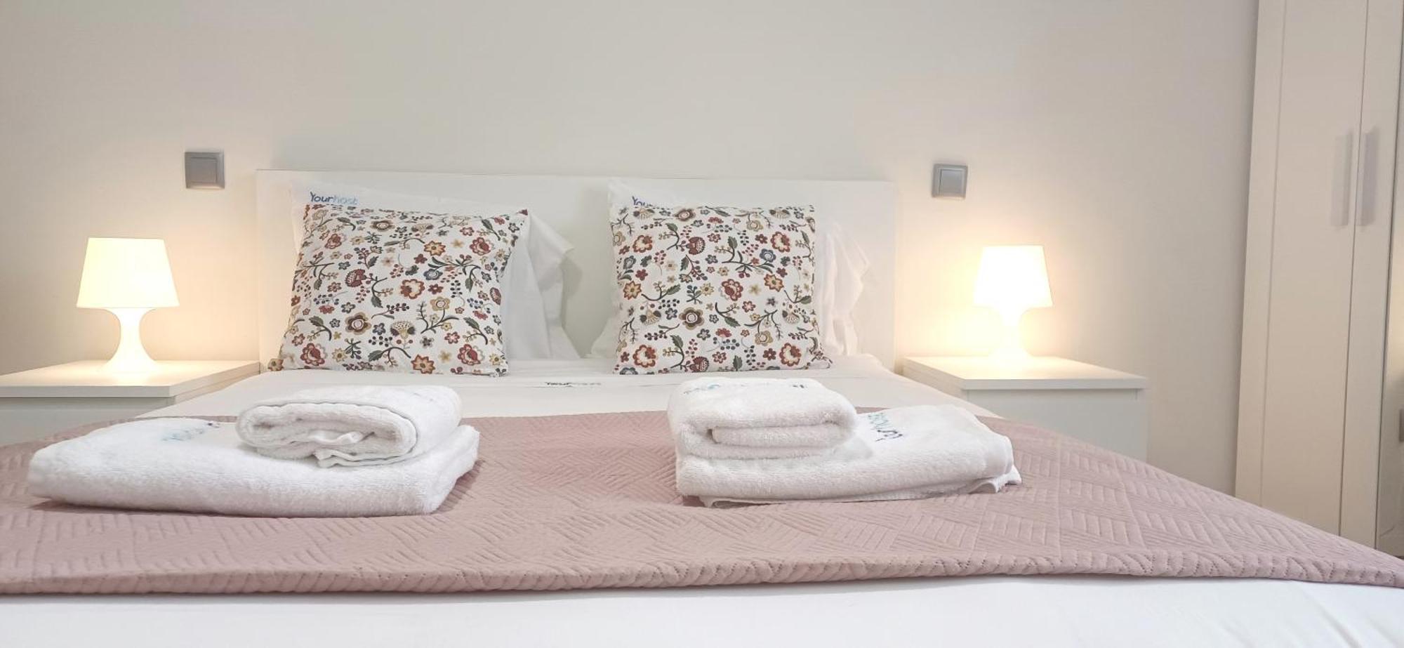 The Gallery Apartment Oporto Esterno foto